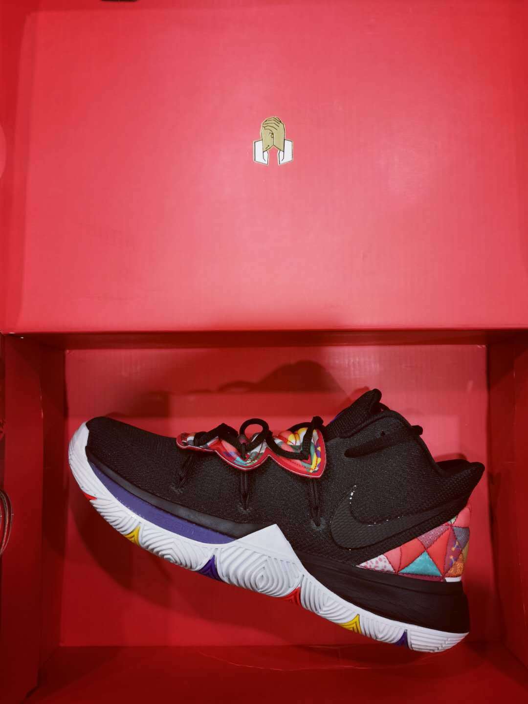 Nike Kyrie 5 White Black Men 's Basketball Shoes Edeya