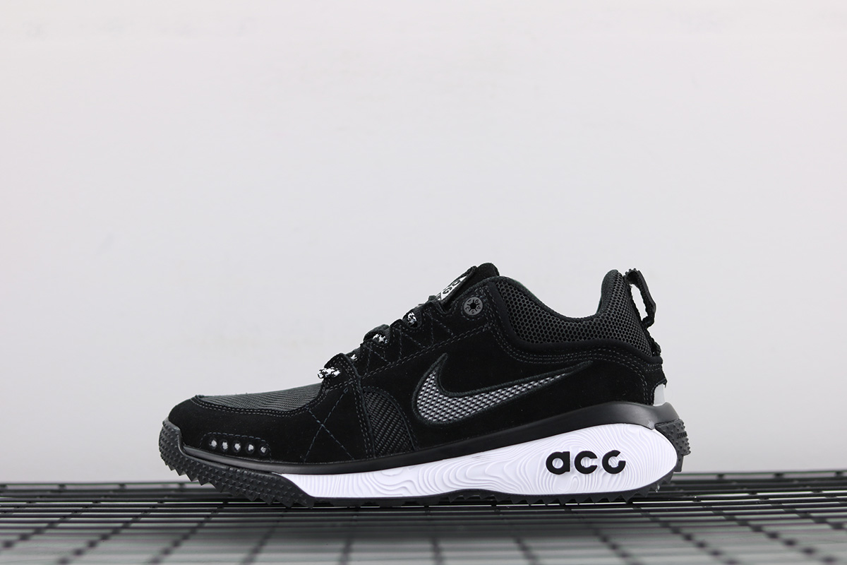 Nike ACG Dog Mountain Black White For Sale – The Sole Line