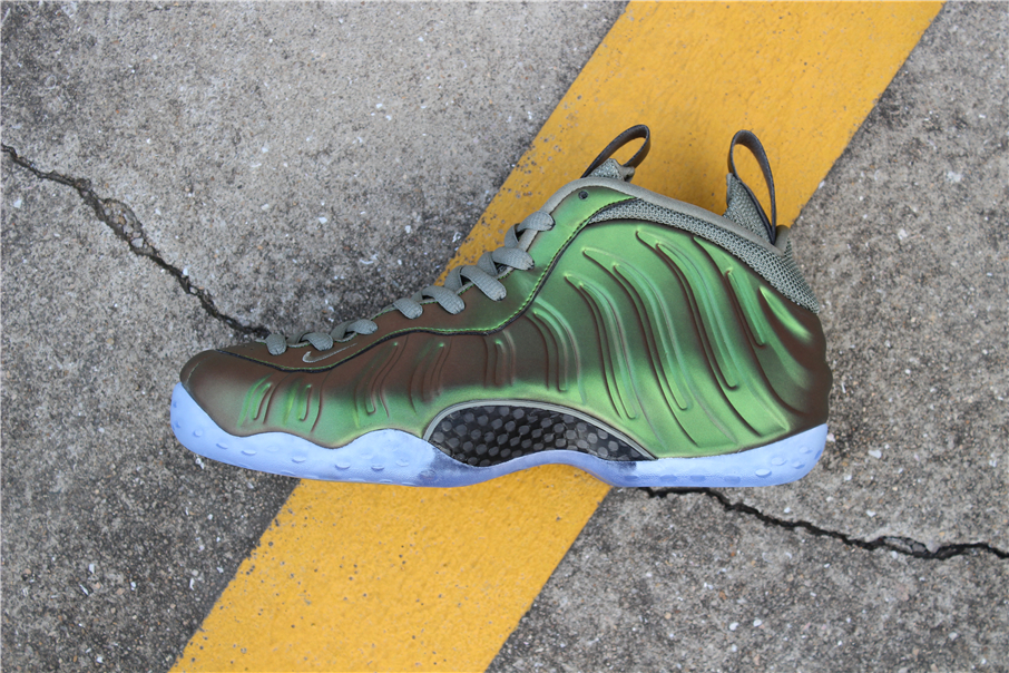 foamposite one shine