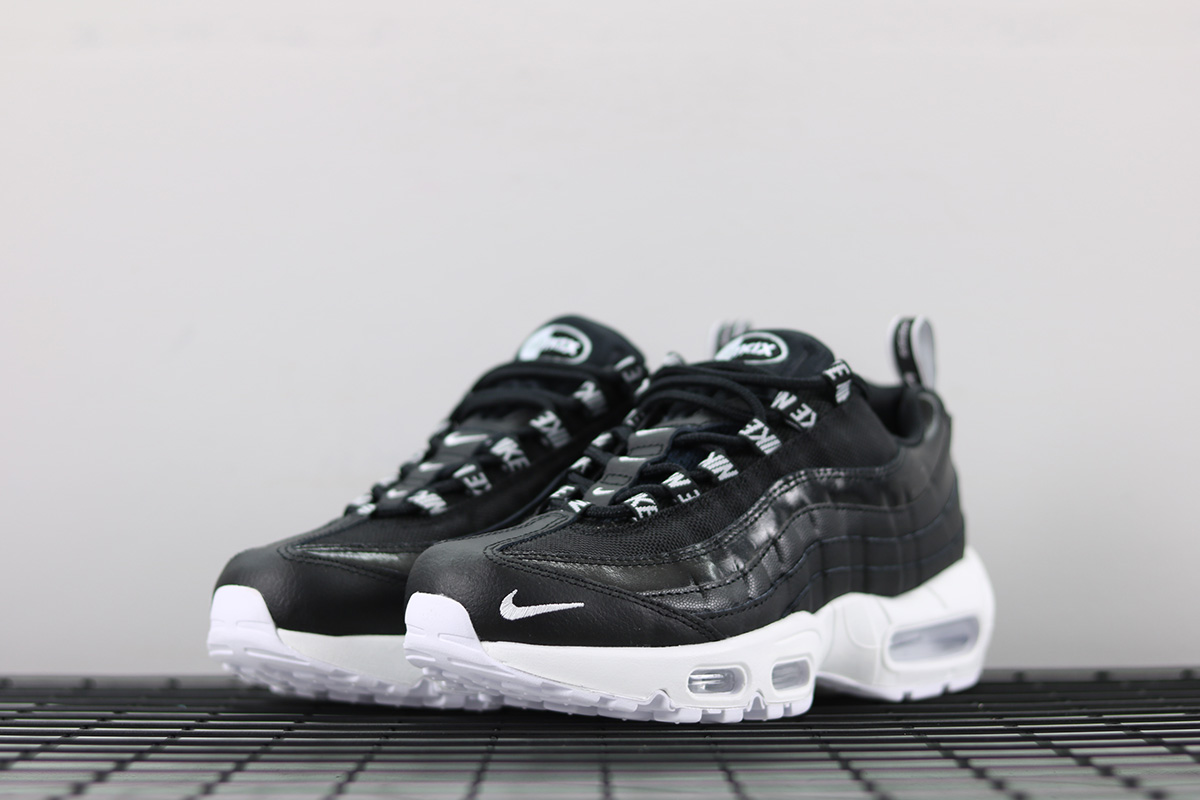 95 air max black and white