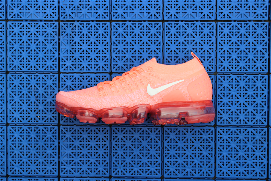 crimson pulse vapormax