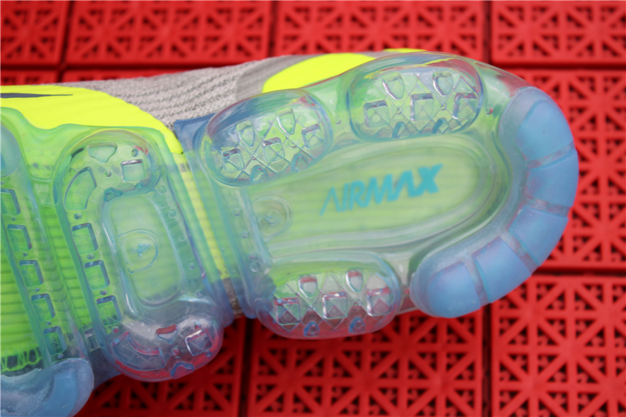 Nike-Air-VaporMax-Flyknit-Moc-2-Mica-Green-Volt-Neo-Turquoise-7