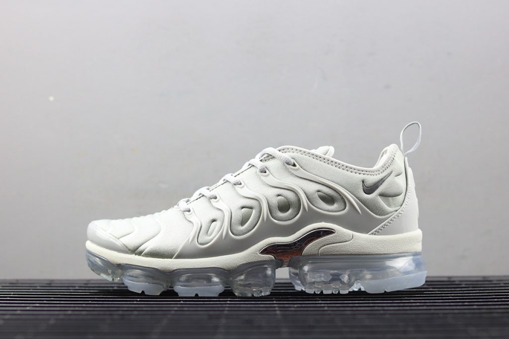 cool grey vapor max