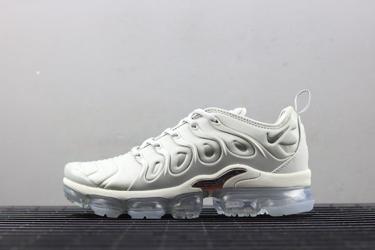 vapormax plus for sale