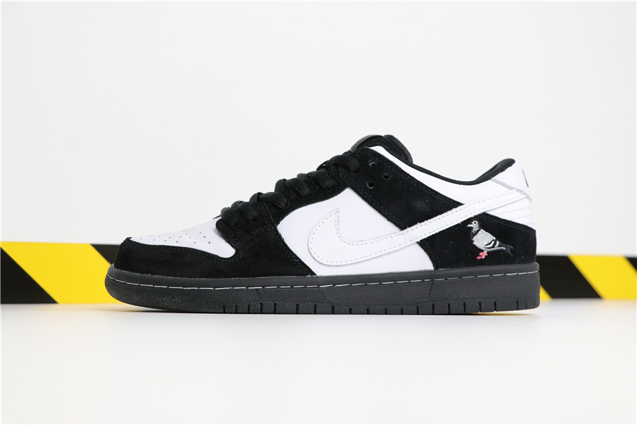 nike pigeon panda