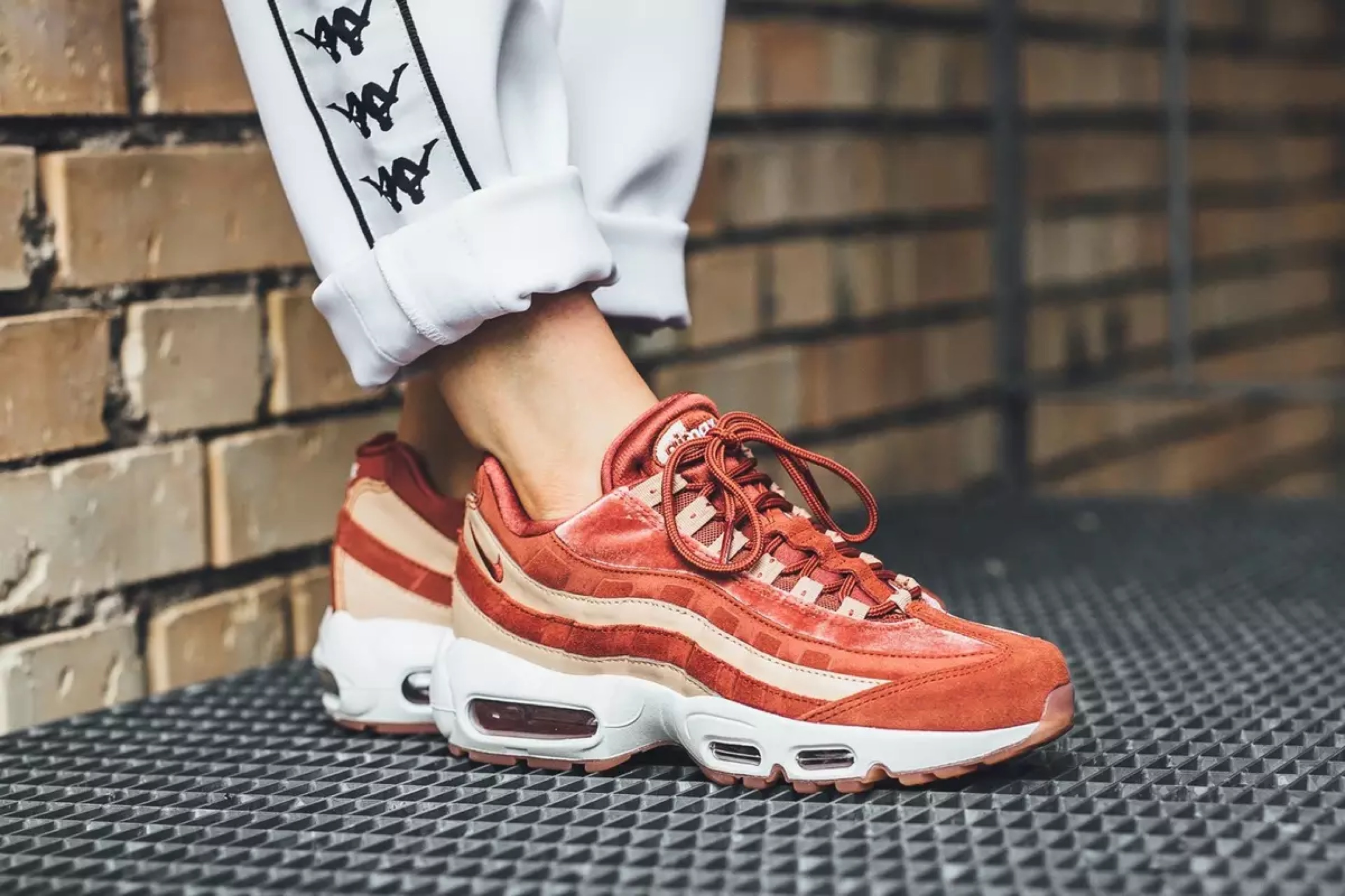 nike air max 97 dusty peach