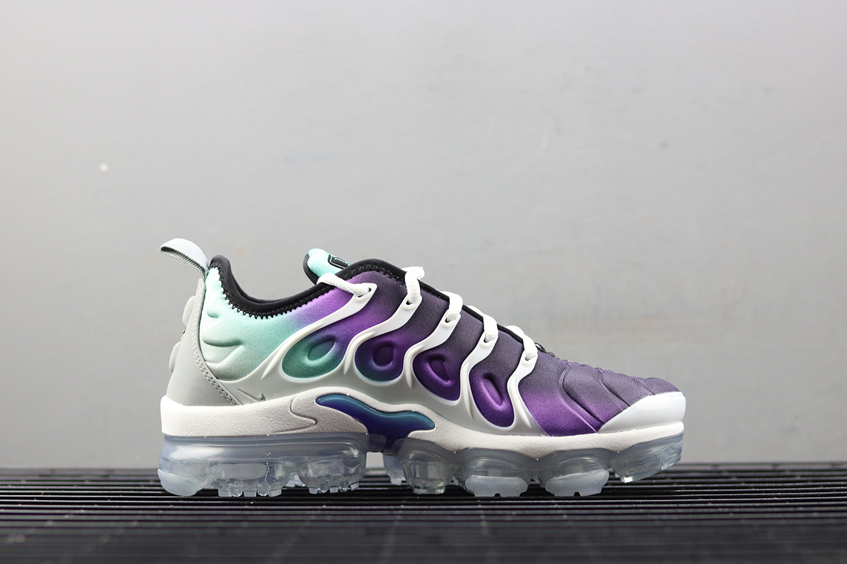 nike vapormax plus white fierce purple