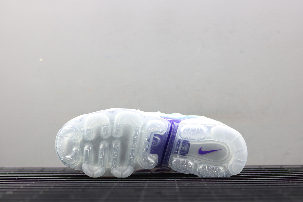 nike air vapormax plus fierce purple & aurora green