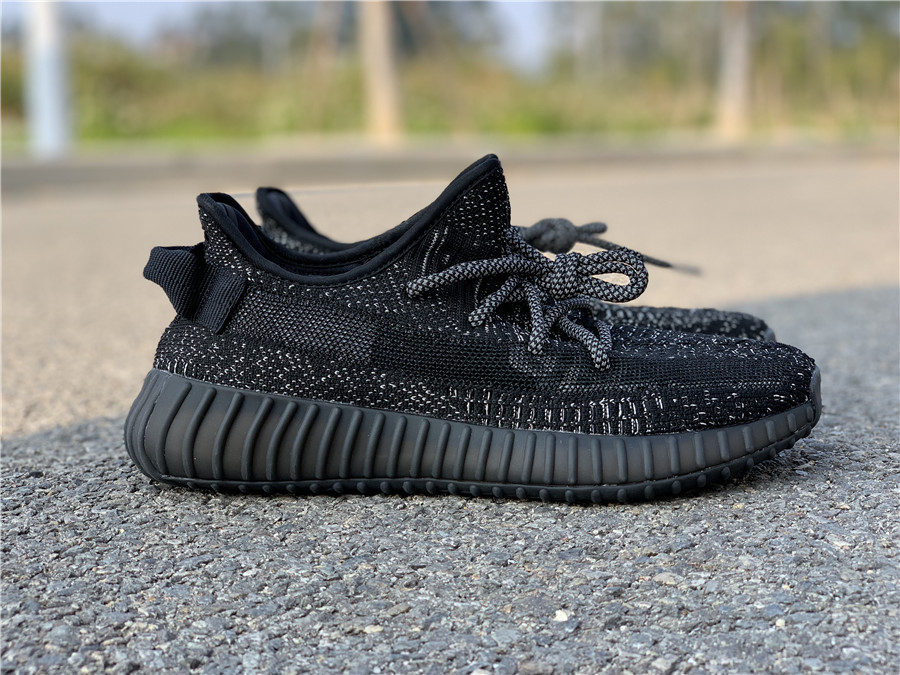 triple black yeezy 350 static