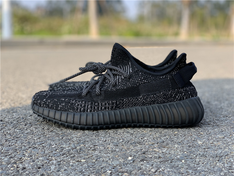 adidas yeezy boost 350 v2 static black