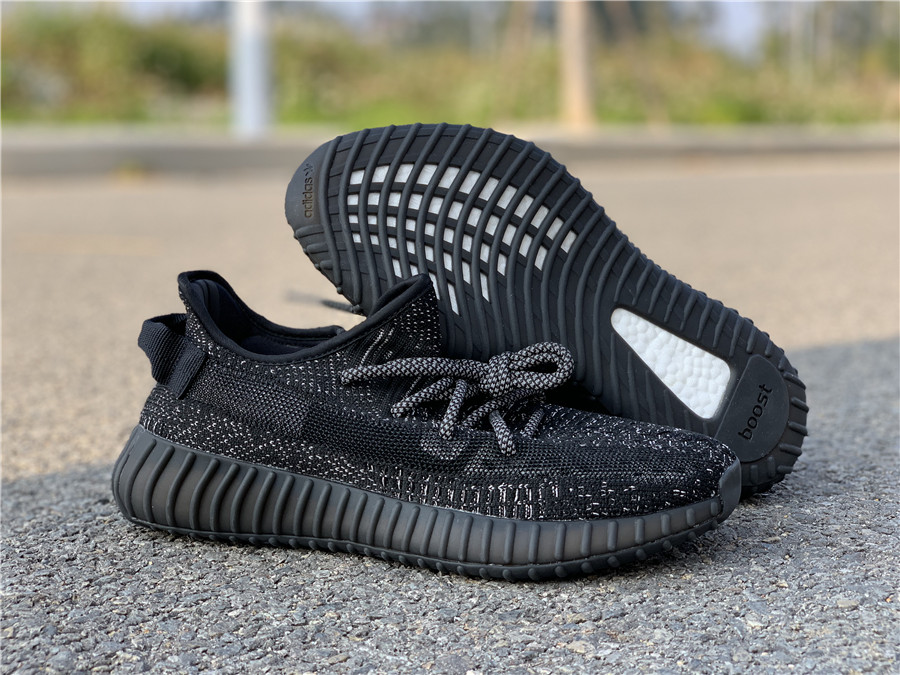 yeezy 2019 black