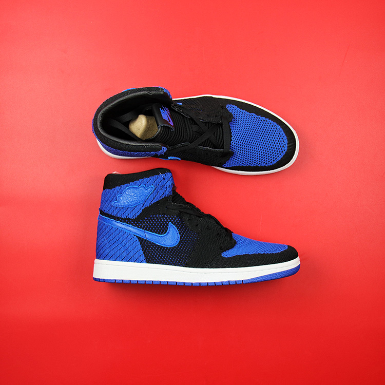 black game royal jordan 1