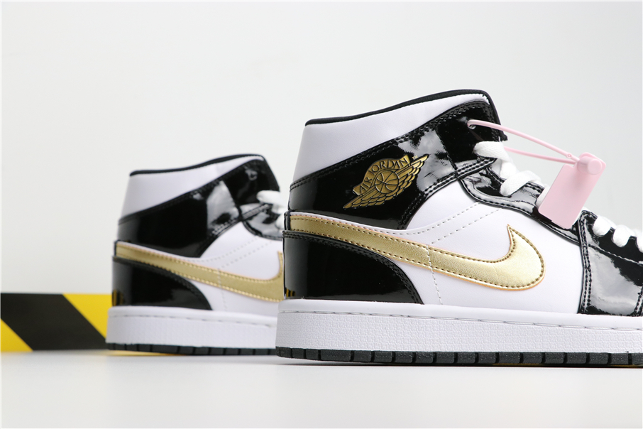 aj1 patent leather gold