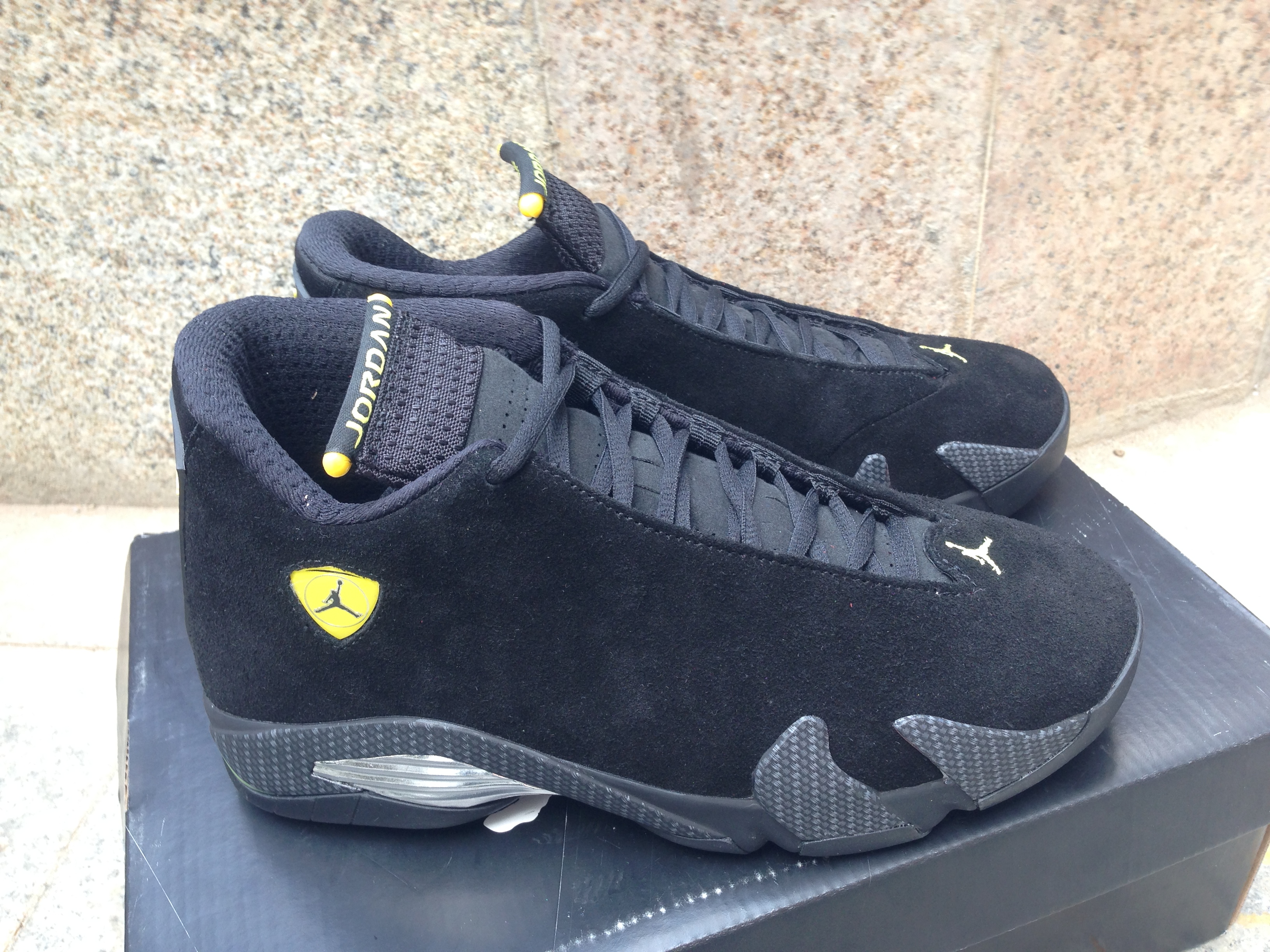 all black jordan 14
