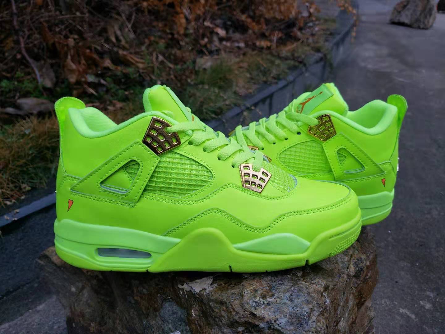 jordan 4 metallic gold