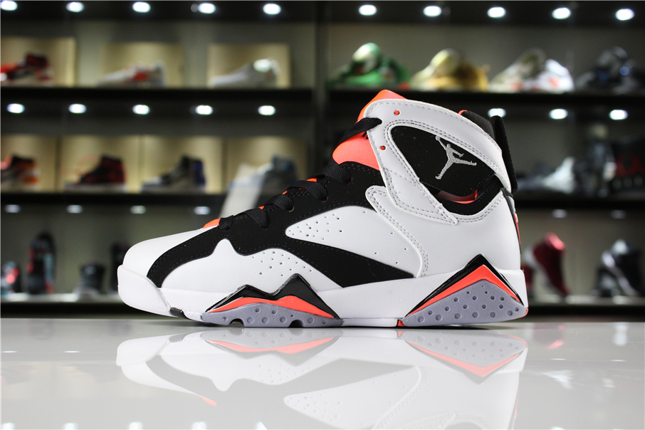 nike air jordan retro 4 hot lava