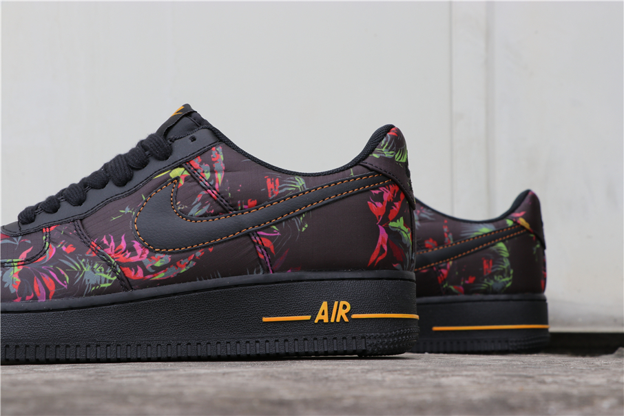 nike air force 1 07 black gold