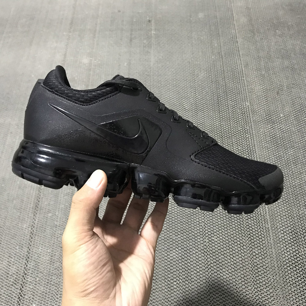 leather vapormax