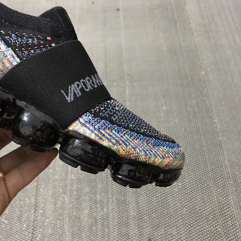 vapor max with strap