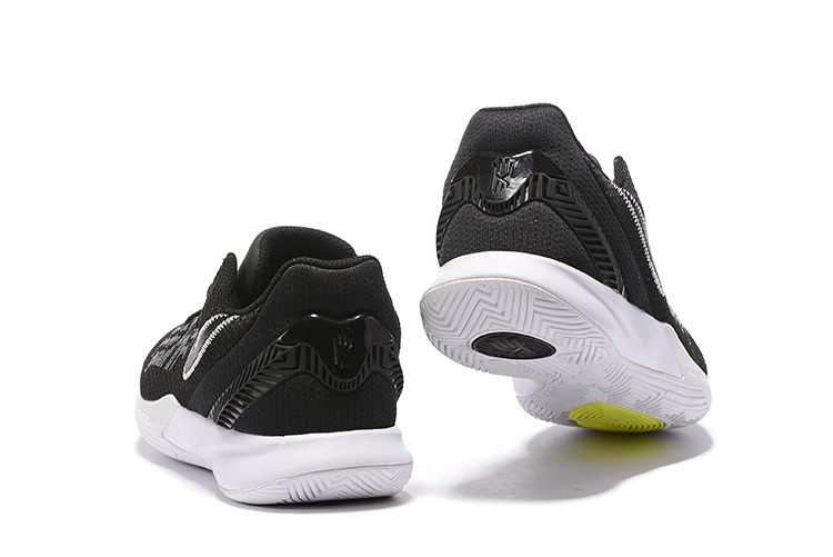 nike kyrie flytrap black gum