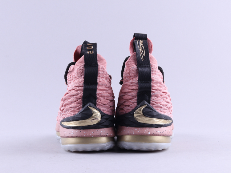 Nike-LeBron-15-Hollywood-897650-600-On-Sale-3