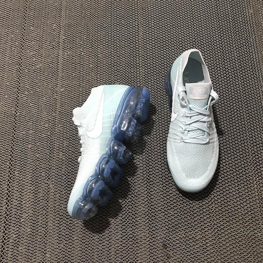 glacier vapormax