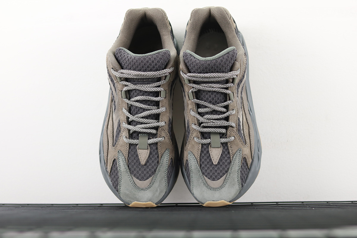 yeezy 700 geode resell