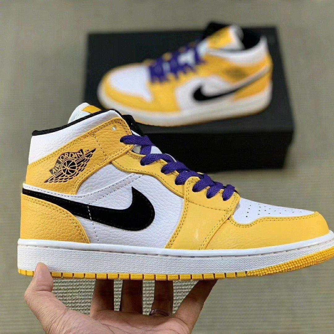 jordan 1 mid lakers on feet
