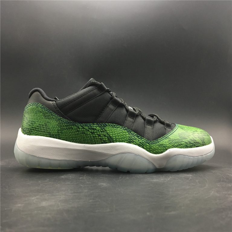 jordan 11 low nightshade