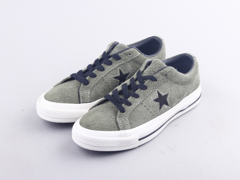 one star suede low top