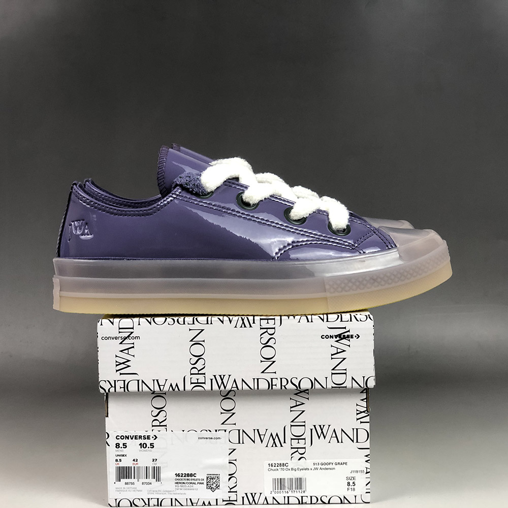chuck 7 patent leather low top