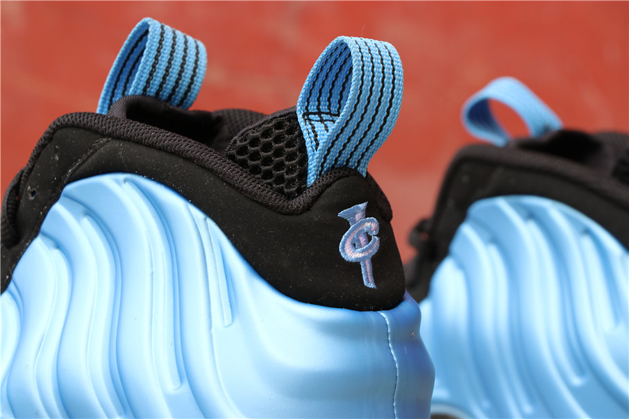 nike air foamposite one university blue