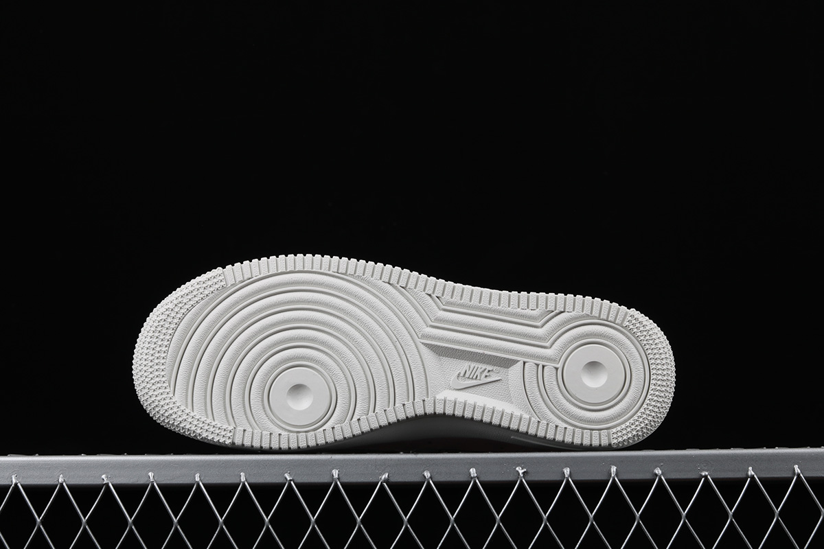 Nike-Air-Force-1-WMNS-Plum-Chalk-Obsidian-Mist-Summit-White-2