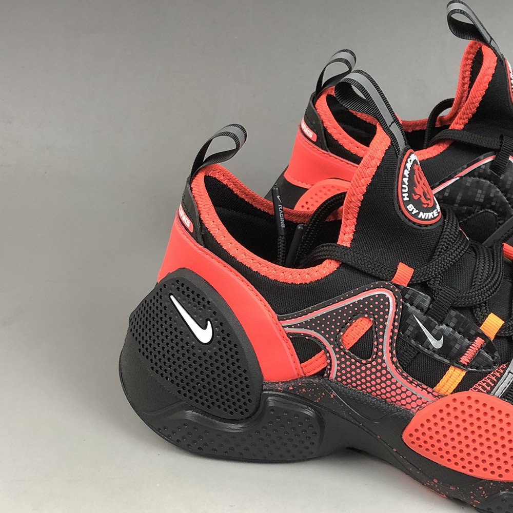 nike huarache e.d.g.e. all black