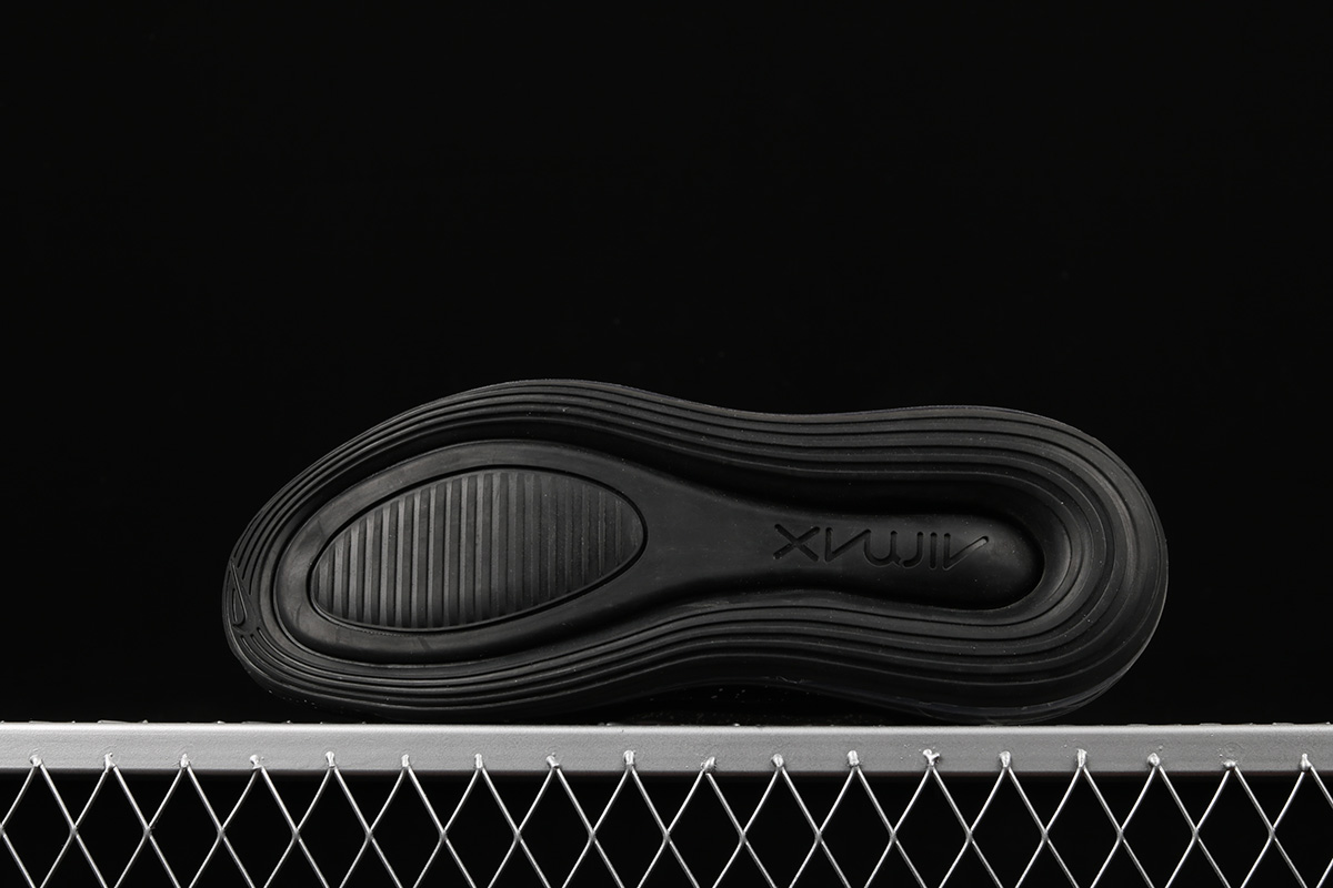 air max 720 black and white