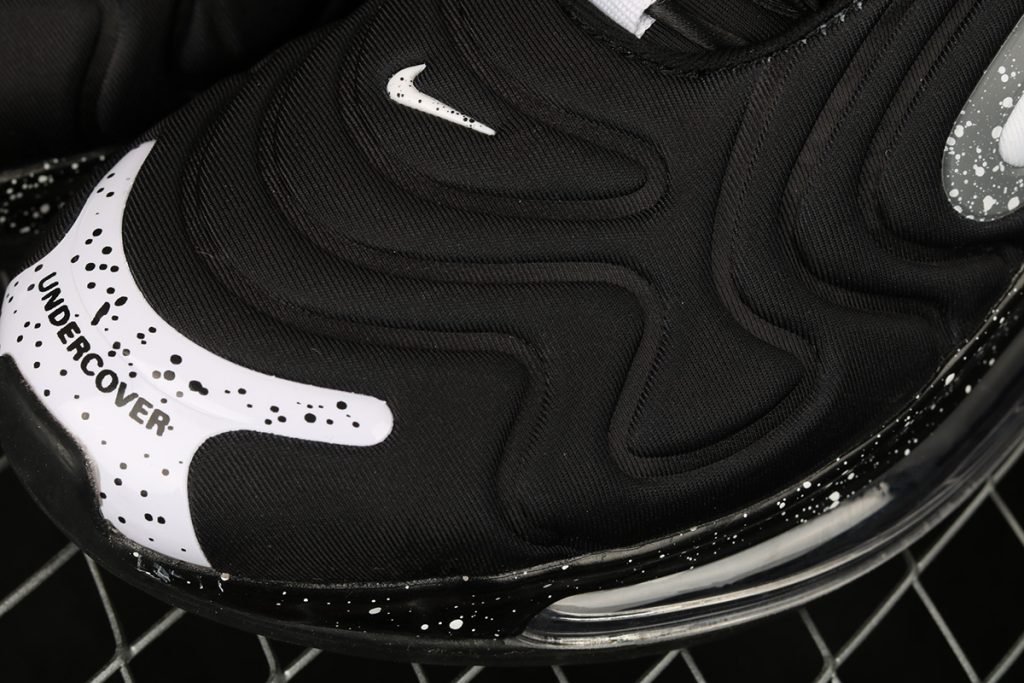 air max 720 black and white