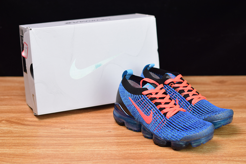 Nike Air VaporMax 3.0 Releasing Soon in Gray and Crimson