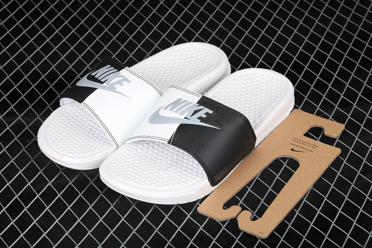 nike benassi slide black