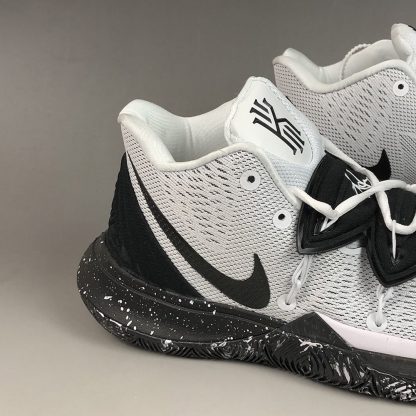 kyrie 5 oreo on feet