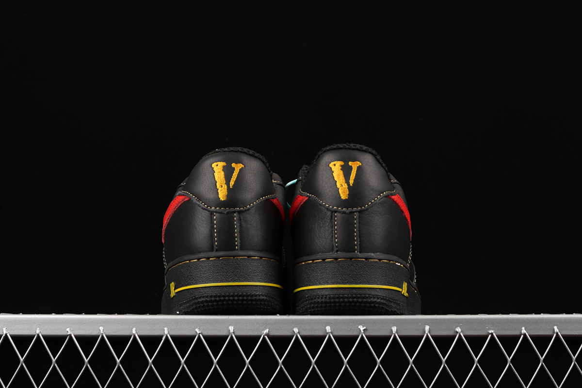 Nike-Lab-X-Vlone-Air-Force-1-Vlone-Black-Orange-Blaze-4