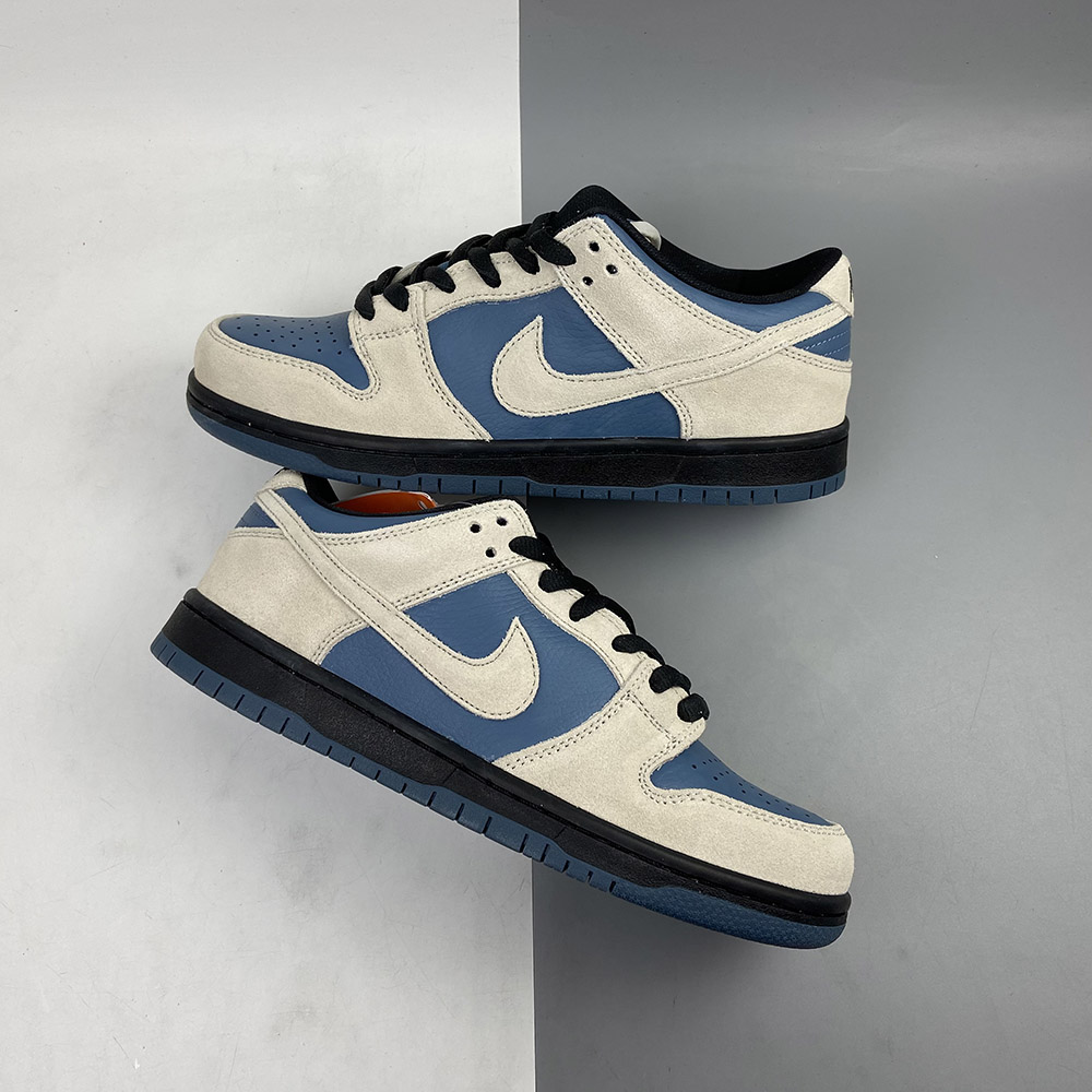 nike dunk thunderstorm