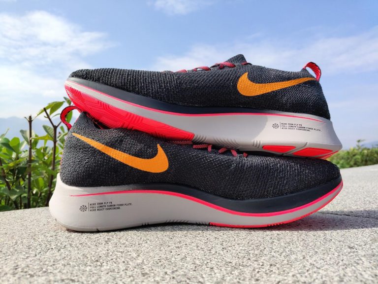 nike zoom fly fk carbon plate