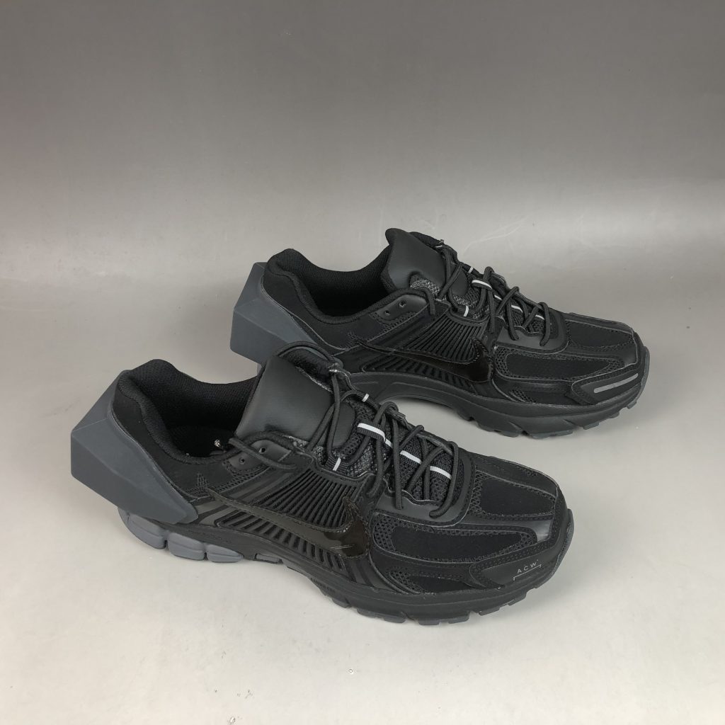 A COLD WALL x Nike Zoom Vomero 5s Black For Sale – The Sole Line
