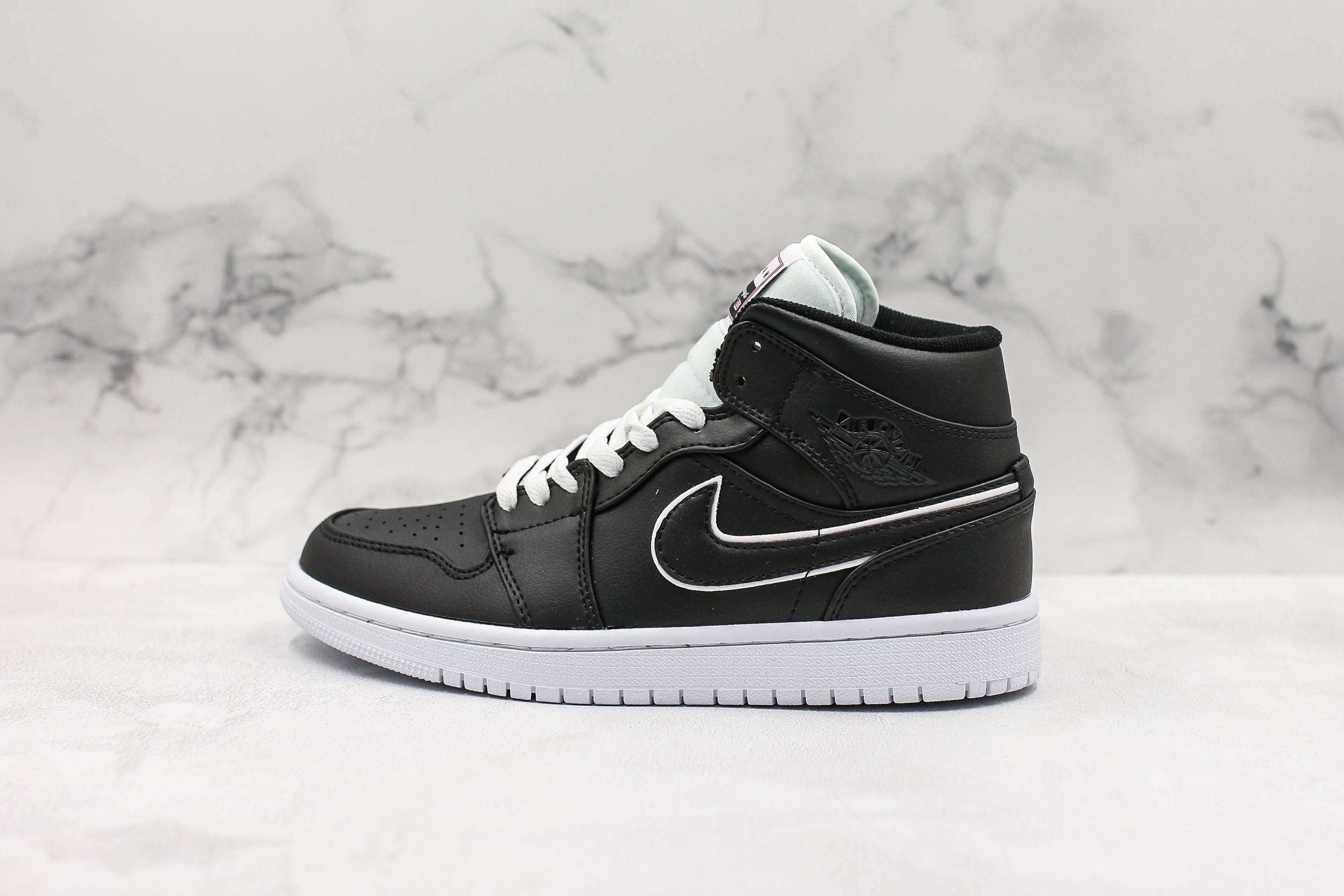 jordan 1 black sole