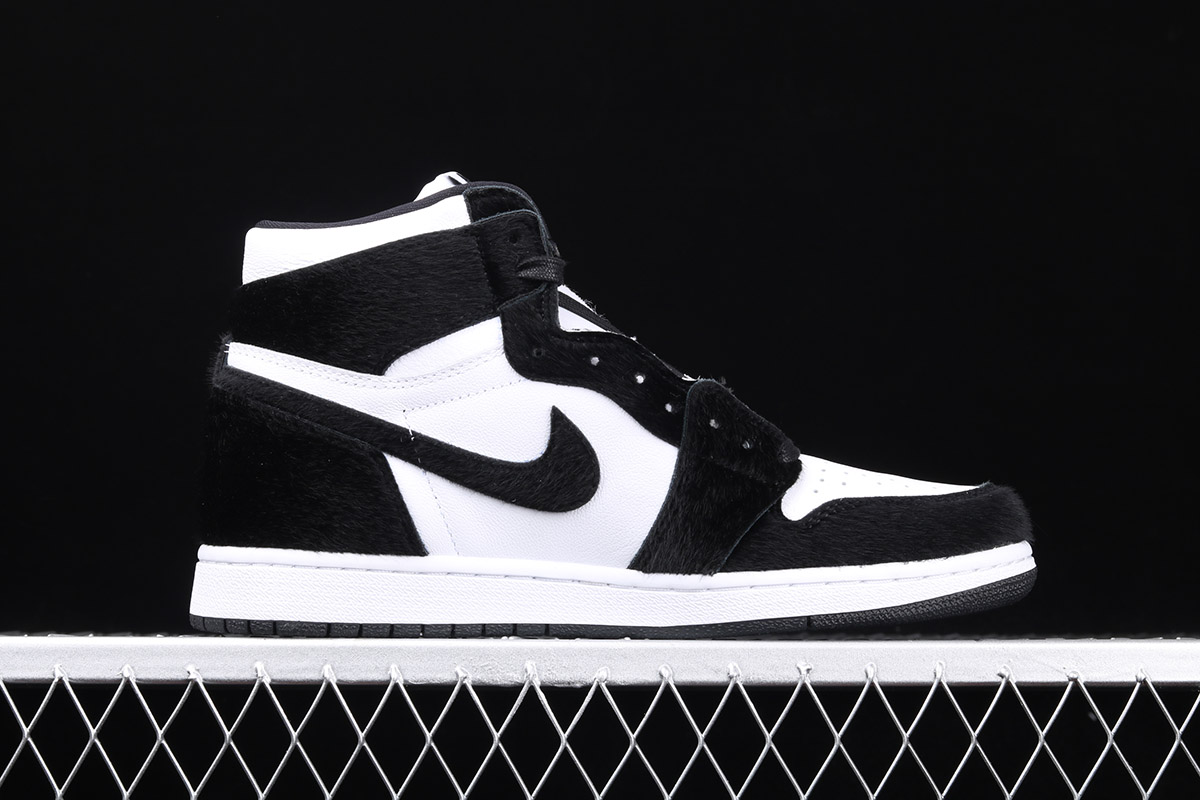 Air Jordan 1 Retro High OG “Panda” Black/Metallic Gold-White For Sale – The Sole Line