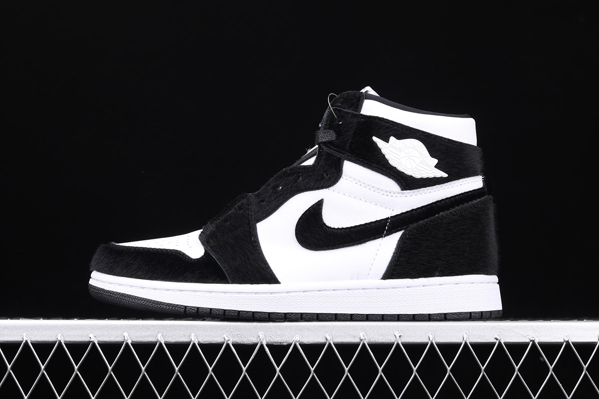 Air Jordan 1 Retro High OG “Panda” Black/Metallic Gold-White For Sale – The Sole Line