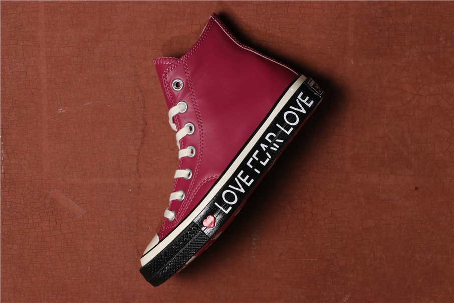 love graphic converse