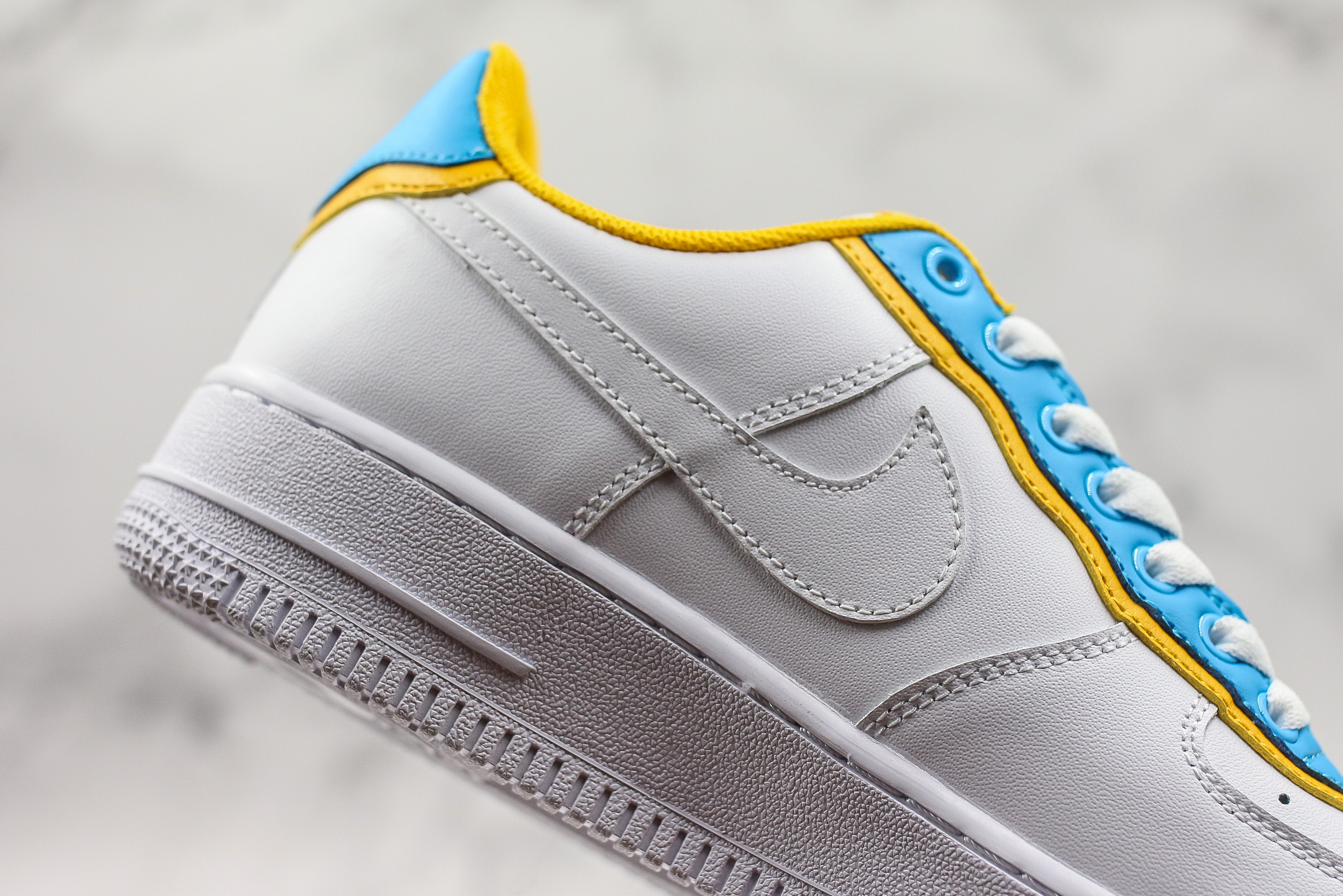 blue and yellow af1