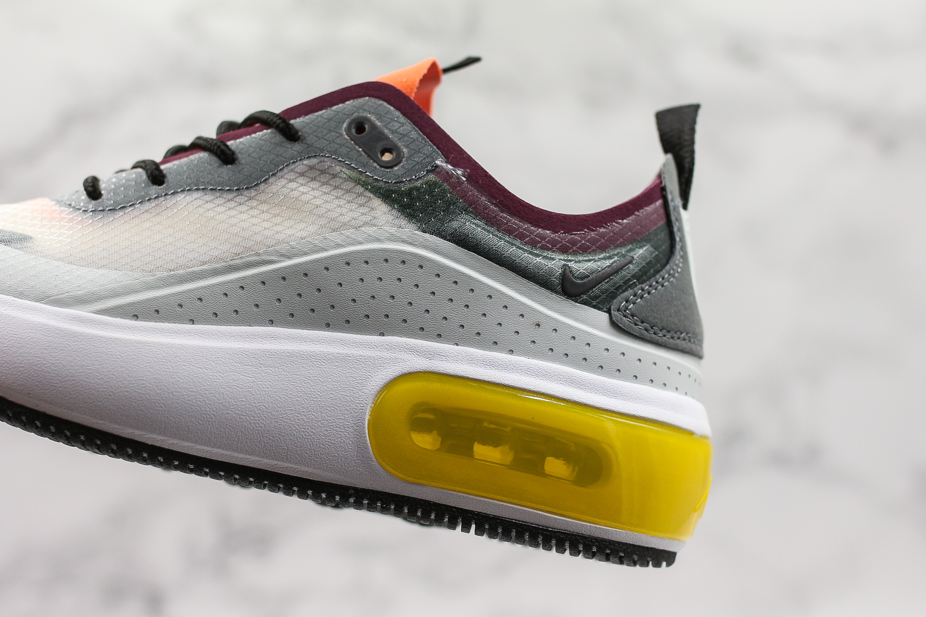 harga nike air max off white