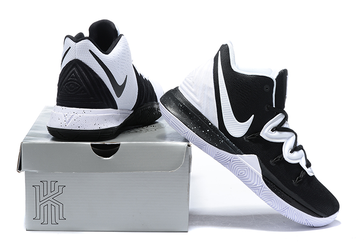 nike kyrie black and white